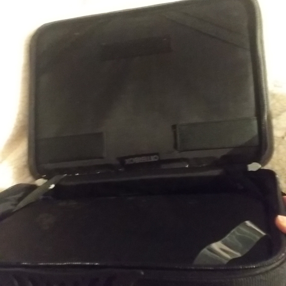 Trade - Picture 3 of 3